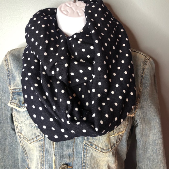 Charlotte Russ infinity scarf - Picture 2 of 5